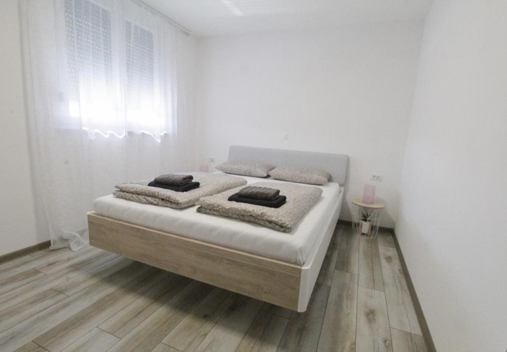 Apartments La Mar Zambratija المظهر الخارجي الصورة